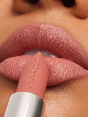 MAC Velvet Teddy Macximal Matte Lipstick
